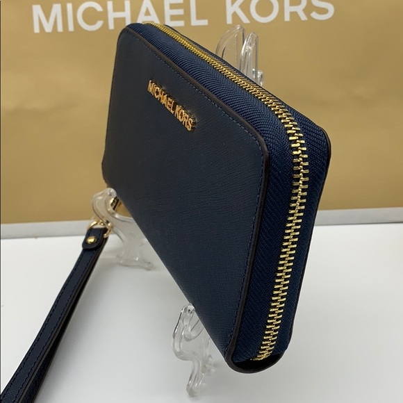 Michael Kors Jet Set Travel LG FLAT MF PHN CASE - Picture 7 of 16